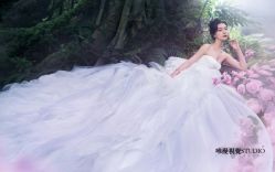 唯美浪漫-巴黎婚纱摄影工作室