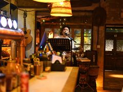 -城墙外BAR