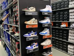 -NIKE上海青浦优选体验店