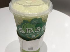 霸气绿宝石瓜-奈雪的茶(湖滨银泰in77C区PRO店)