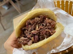 -闫家驴肉老店(华电一校店)