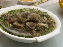 -老吴起黄米饭炖羊肉剁荞面