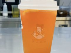 爆柠草莓桃桃-沪上阿姨鲜果茶(宿松孚玉路店)