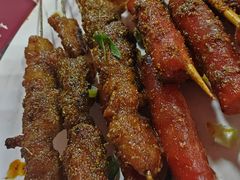 -老街烧烤大排档·地道湖北菜·龙虾馆(汉口火车站店)