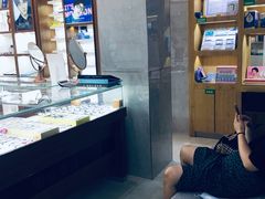 -明月眼镜(三坝店)