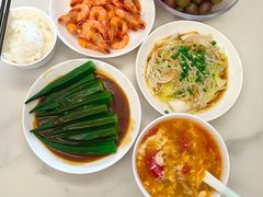 -爱的果实月嫂育婴师(世纪东方店)