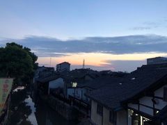 -新场古镇-停车场