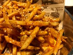 -BHC炸鸡(明洞总店)