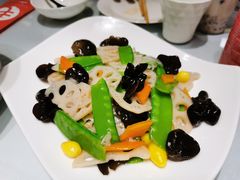 荷塘月色-毛家饭店(东胜广场店)