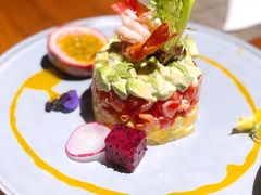 牛油果鲜虾塔塔-巴别塔法餐舍(合作路店)