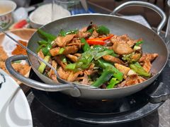 鹿茸菌小炒肉-渔语鱼新川菜Bistro(万象天地店)