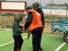 -亲兄弟真人CS团建拓展基地