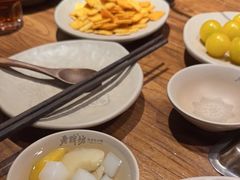 -吴氏老牌坊云南鱼豆花火锅店(通江街店)