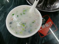 皮蛋瘦肉粥-穗银肠粉店(东川路店)