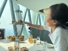 -广州塔卢特斯法国旋转餐厅