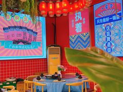 -刘姐啤酒鱼民族演艺餐厅(西街总店)