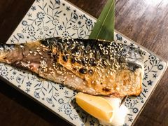 烤青花鱼-串鑫