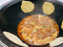 -鲁员外地锅鸡地锅鱼(古墩路店)