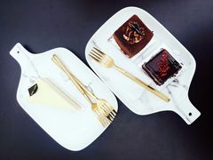 -UNI UNI(环亚凯瑟琳店)