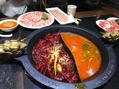 -重庆德庄火锅(体育中心店)