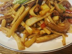 酸笋炒大肠-牛八宝桂林米粉(八里庄店)