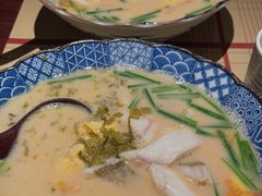 -荣家黄鱼面(前滩太古里店)