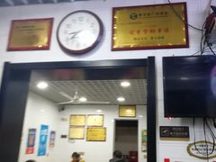 -覃肥叔桂林米粉(粮道街店)