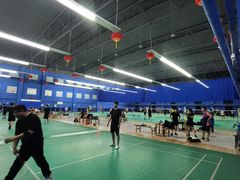 -中地华冠羽毛球俱乐部