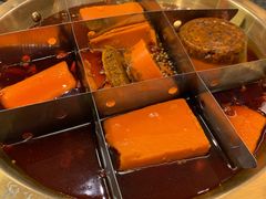 -小天鹅火锅·一线江景洪鼎旗舰店(洪崖洞店)