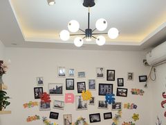 -休记光头香辣蟹干锅(绵竹店)