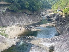 -燕子河大峡谷天坑仙境