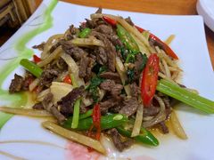 酸萝卜炒牛肉-宗巴雍姆藏餐府