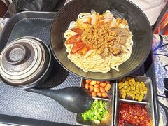 -勝记粉库桂林米粉非遗传承(西街店)