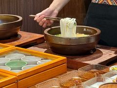 -良米山·云南野生菌过桥米线(上海首店)