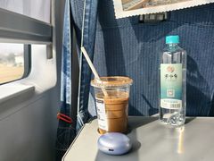 -星巴克(上海虹桥站2A检票口)