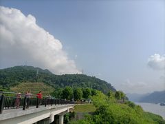 -羚羊峡古栈道森林公园