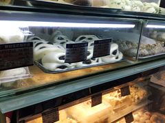面包甜点陈列柜-白玉兰食品(甜云店)