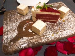 红丝绒千层-YUE·6·西式融合餐厅(外滩六号店)