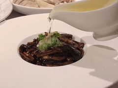 响油鳝丝-屋里厢上海菜馆
