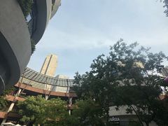 -瑞虹新天地月亮湾