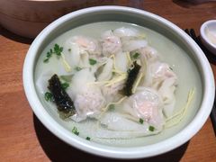 招牌鲜虾小馄饨-苏小柳手作点心(控江旭辉分院)