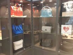 -用真奢侈品名表名包回收中心(朝阳万达店)