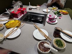 -海底捞火锅(宝龙广场夜宵主题店)