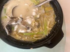 -品香菜馆(旗峰路中侨大厦店)