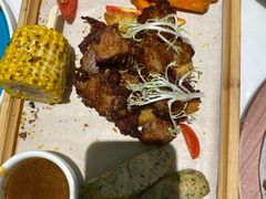 嫩爽牛仔肉大拼盘-杯子红牛排(创意产业园店)