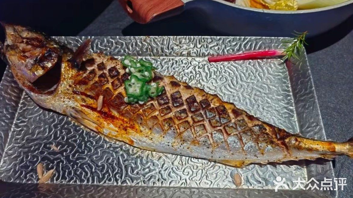 上海必吃!雪蟹刺身性价比之王!环境服务佳!