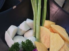 -新草堂锅物料理(泉城路店)
