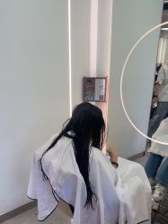 -Z.X HAIR SALON张新美业