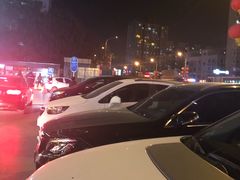 -冠京饭店·停车场