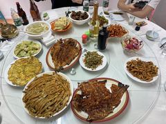 -何适山庄(水长城P2停车场店)